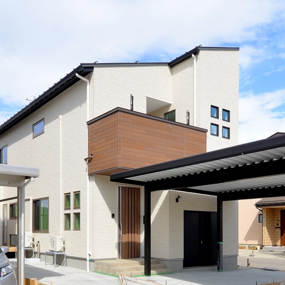 KAJIRAKU NATURAL case.22 – えんぴつ状の土地と四つ窓の家｜加茂市｜K様邸