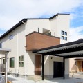 加茂市｜KAJIRAKU NATURAL case 22.  – えんぴつ状の土地と四つ窓の家｜完成見学会