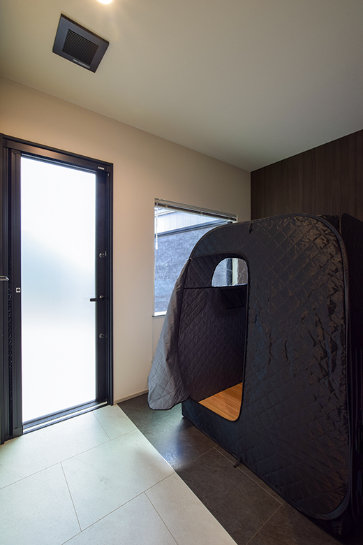 【12/14まで】長岡市江陽モデルハウス｜プライベートテラスでととのう、サウナができるヴィラのような家【予約制】