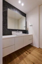 見附市上新田町