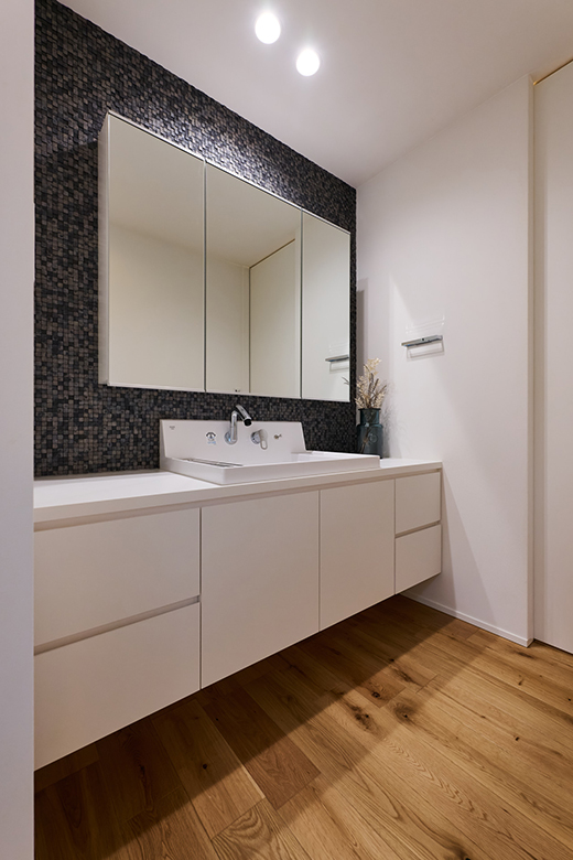 見附市上新田町