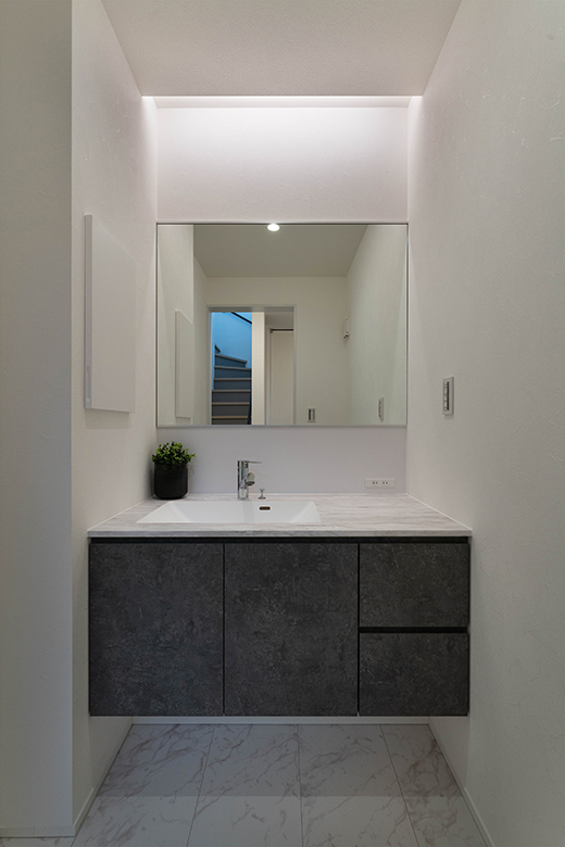 新発田市御幸町モデルハウス｜灯りが描くホテルライク空間【予約制】