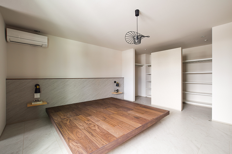 【3/15まで】上越市上中田モデルハウス｜“毎日をたのしむ” 造作階段と吹き抜けが彩るラグジュアリーな住まい【予約制】