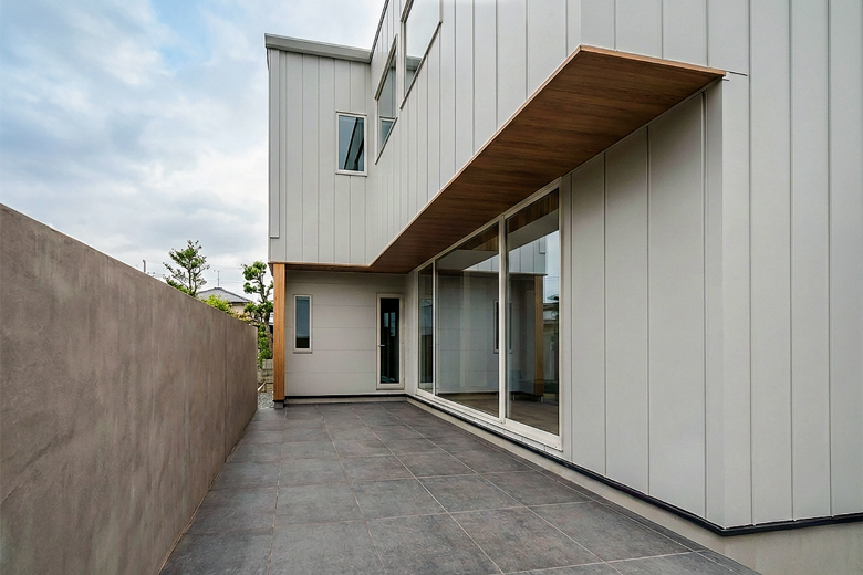 新潟市中央区｜カーテンのいらない開放感と、美しき「余白」を愉しむ家｜完成見学会【予約制】