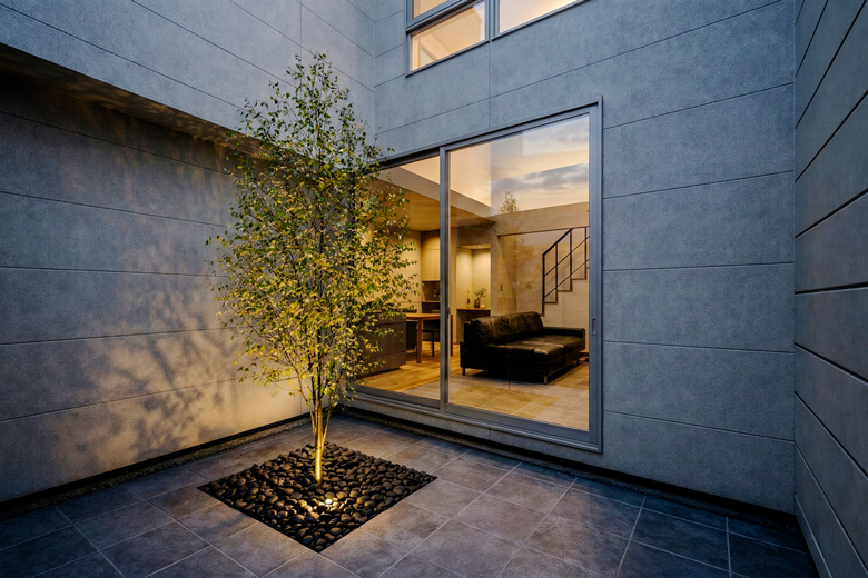 燕市｜夜風と一杯を愉しむ、プライベートテラスのある家｜完成見学会【予約制】